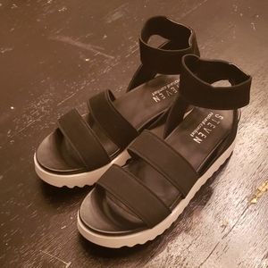 Steve Madden Comfort Chic Sandals